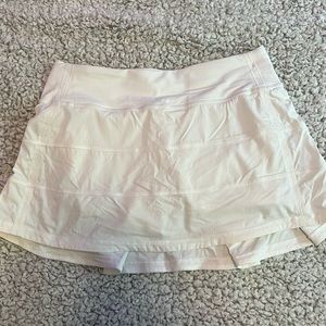 white lululemon pace rival skirt